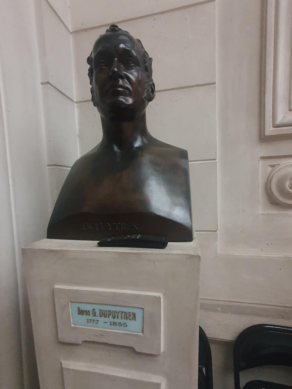 Guillaume Dupuytren's bust, Académie Nationale de Médecine, Paris (by Magdalena Mazurak).jpg